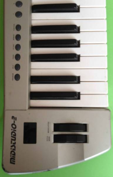 clavier.jpg clavier.jpg