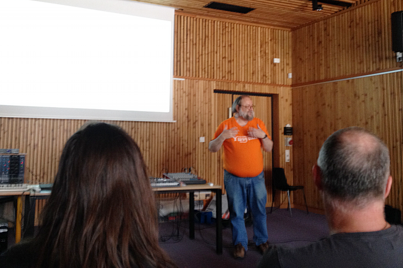 img_1729.png img_1729.png